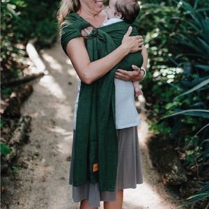 Nalakai Ring Sling in Selva Color - Like New!